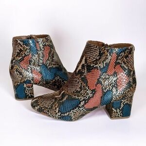 Bamboo Cameron 0-1 Faux Snakeskin Multicolor Booties, Size 8.5